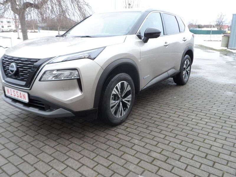 Nissan X-Trail N-Connecta 4x4 Silber Schwarz