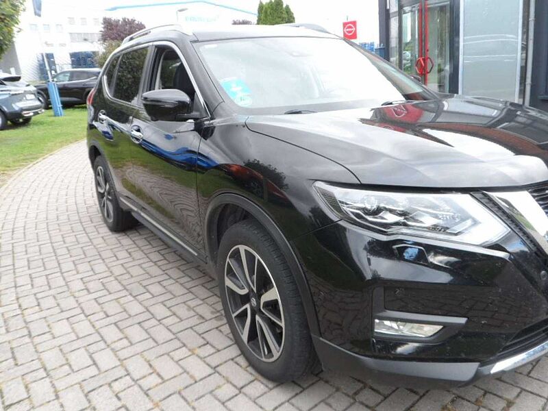 Nissan X-Trail Tekna 4x4